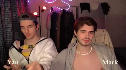 Mark online show from November 8, 2025, 3:45 pm