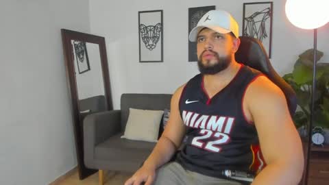 mark_x23 online show from April 4, 2026, 1:48 am