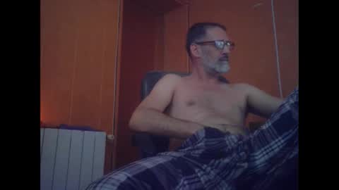 Snapshot of markbcnx chatting on October 13, 2025, 12:54 am markbcnx online show from October 13, 2025, 12:54 am