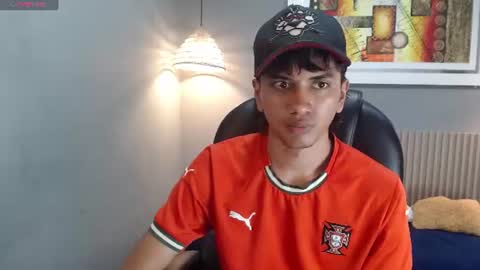 Snapshot of markbowie chatting on July 16, 2026, 7:20 pm markbowie online show from July 16, 2026, 7:20 pm