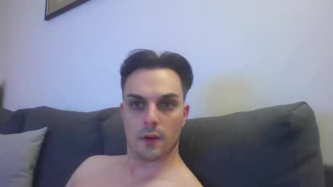 Snapshot of markboy5 chatting on September 19, 2025, 12:02 am Mark online show from September 19, 2025, 12:02 am