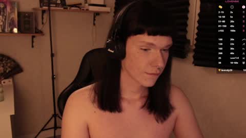 Mark online show from February 28, 2025, 7:56 pm