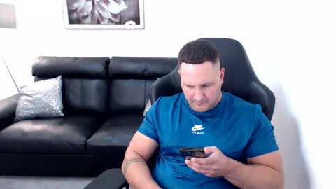 Master online show from September 15, 2025, 3:01 pm