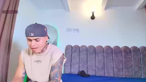 Snapshot of marko_toro__ chatting on October 31, 2025, 9:05 pm Sebastian online show from October 31, 2025, 9:05 pm