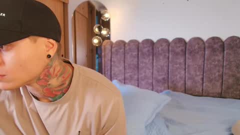 Snapshot of marko_toro__ chatting on November 26, 2025, 5:08 am Sebastian online show from November 26, 2025, 5:08 am