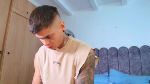 Snapshot of marko_toro__ chatting on December 2, 2025, 1:00 am Sebastian online show from December 2, 2025, 1:00 am