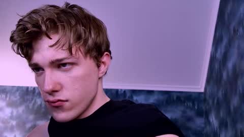 markshot_ online show from November 6, 2025, 5:14 pm