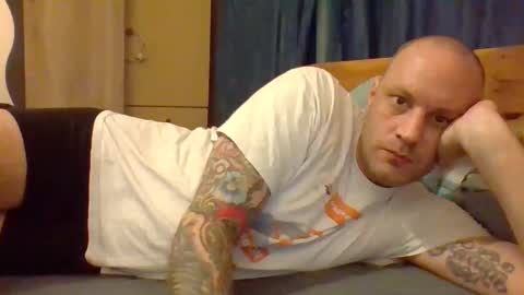 markus_7 online show from October 19, 2025, 2:23 am