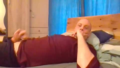 markus_7 online show from October 19, 2025, 2:29 pm