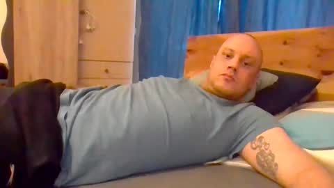 markus_7 online show from January 11, 2026, 2:44 pm