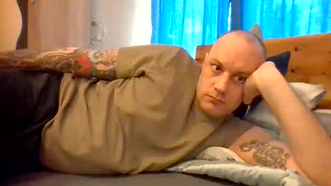 markus_7 online show from May 13, 2026, 8:23 am