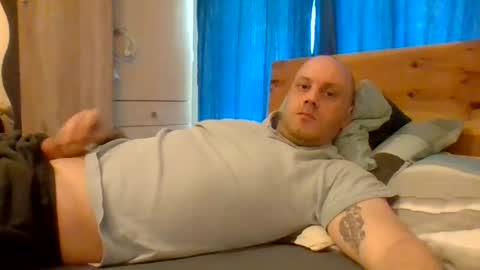 markus_7 online show from June 14, 2026, 2:30 pm