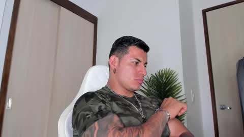 Snapshot of markus_blass chatting on February 4, 2025, 2:28 am markus... Y online show from February 4, 2025, 2:28 am