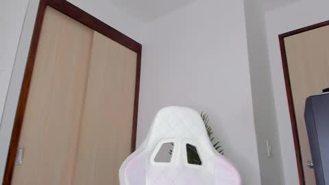Snapshot of markus_blass chatting on February 13, 2025, 10:00 pm markus... Y online show from February 13, 2025, 10:00 pm