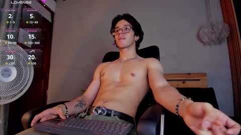 markuss___ online show from September 24, 2025, 2:26 am