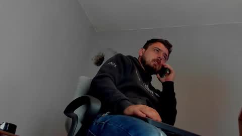 Snapshot of markwaynescr chatting on November 17, 2025, 12:55 pm MARK online show from November 17, 2025, 12:55 pm