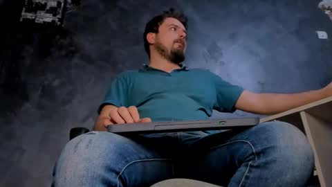 Snapshot of markwaynescr chatting on March 8, 2026, 2:04 am MARK online show from March 8, 2026, 2:04 am