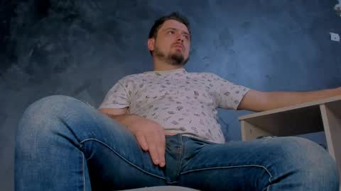 Snapshot of markwaynescr chatting on April 3, 2026, 10:35 am MARK online show from April 3, 2026, 10:35 am