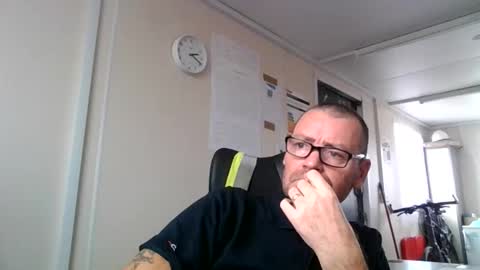 markyhowudoin online show from November 7, 2025, 2:17 pm