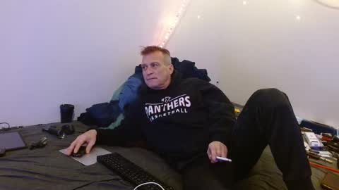 Snapshot of markymark101825061 chatting on February 13, 2025, 3:39 am markymark101825061 online show from February 13, 2025, 3:39 am