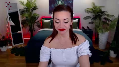 Snapshot of marladewis chatting on November 15, 2025, 1:29 pm MarlaDewis online show from November 15, 2025, 1:29 pm