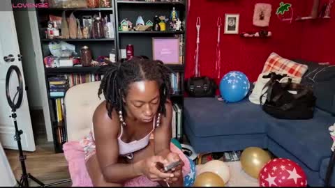 Snapshot of marleymadness9 chatting on October 7, 2025, 2:47 pm MarleyAquafina online show from October 7, 2025, 2:47 pm