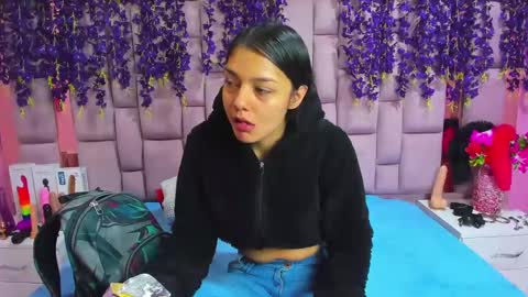 Snapshot of marlyanal chatting on January 4, 2025, 12:59 pm Marly Anal online show from January 4, 2025, 12:59 pm