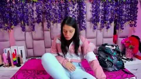 Snapshot of marlyanal chatting on February 18, 2025, 1:33 pm Marly Anal online show from February 18, 2025, 1:33 pm