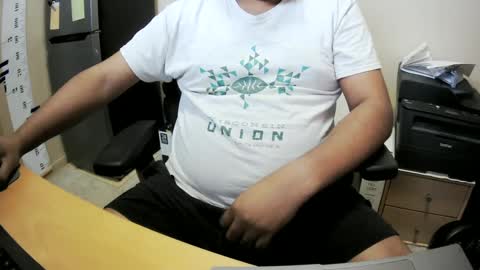 Married Horny Guy online show from December 24, 2024, 3:05 pm