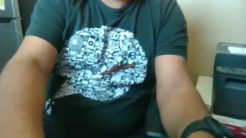 Snapshot of marriedandfrisky chatting on February 27, 2026, 2:50 pm Married Horny Guy online show from February 27, 2026, 2:50 pm