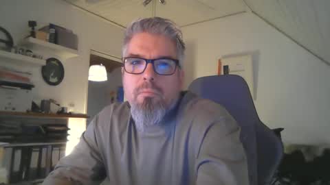 marriedcock1980 online show from December 20, 2024, 7:12 am