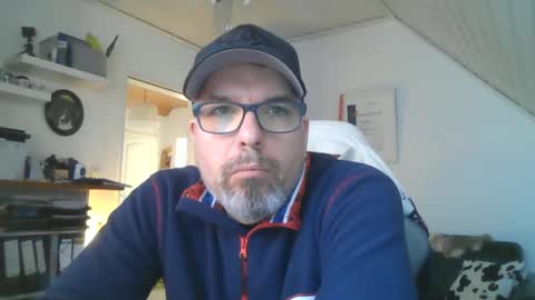 marriedcock1980 online show from March 10, 2025, 7:21 am