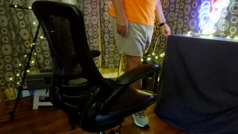 marriedguyold online show from July 8, 2026, 2:32 pm