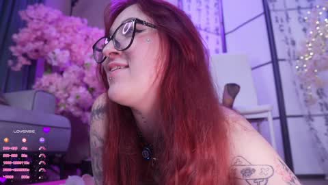 Mary online show from October 3, 2025, 9:45 pm