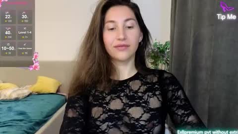 marrycolins online show from October 22, 2025, 4:46 am