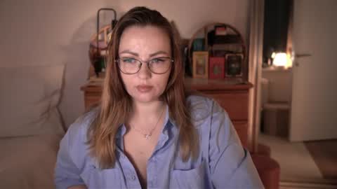 Maria  online broadcast from Tuesday to Suturday from 6 pm to 12 pm Germany time Sunday-Monday offline online show from August 1, 2026, 9:46 pm