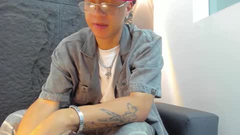 MARSHALL online show from March 15, 2026, 1:06 pm