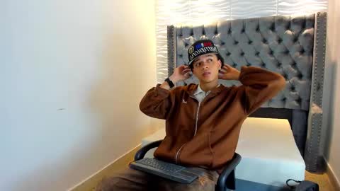 MARSHALL online show from March 16, 2026, 1:04 pm