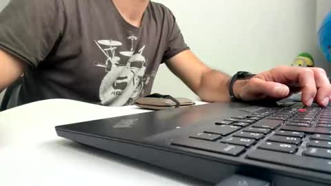 marsupilami_82_ online show from May 7, 2026, 11:15 am