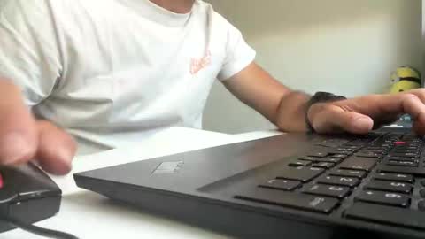 marsupilami_82_ online show from May 25, 2026, 4:24 pm