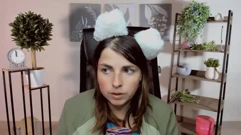 Snapshot of martaedams chatting on October 3, 2025, 7:27 am martaedams online show from October 3, 2025, 7:27 am