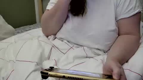 Martha online show from November 16, 2025, 3:45 am