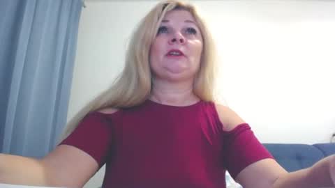 Snapshot of marthanollan chatting on December 10, 2024, 3:01 pm Martha online show from December 10, 2024, 3:01 pm