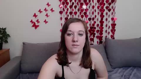 Snapshot of marthasimons chatting on February 20, 2025, 12:36 pm Martha online show from February 20, 2025, 12:36 pm