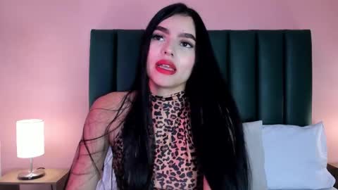 Martina Divine online show from October 25, 2025, 12:56 pm