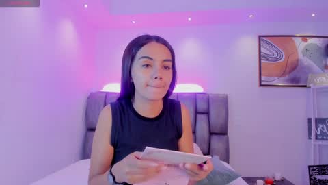 Snapshot of martina_mancinii chatting on January 23, 2025, 11:48 am Martina online show from January 23, 2025, 11:48 am