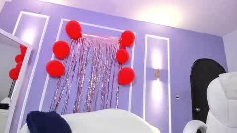 Snapshot of martina_saenz1 chatting on February 22, 2025, 11:03 pm Martina online show from February 22, 2025, 11:03 pm