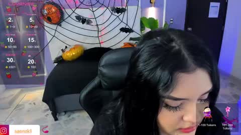 Snapshot of martina_saenz1 chatting on October 27, 2025, 8:35 pm Martina online show from October 27, 2025, 8:35 pm
