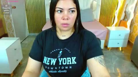 Snapshot of martina_tay chatting on February 8, 2026, 3:10 am Hey im martina online show from February 8, 2026, 3:10 am