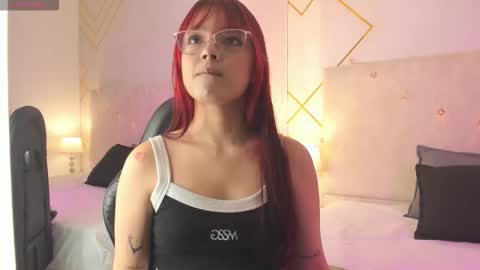 Martina  online show from December 15, 2025, 8:02 pm